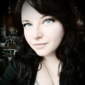 Meet your Posher, Hayley